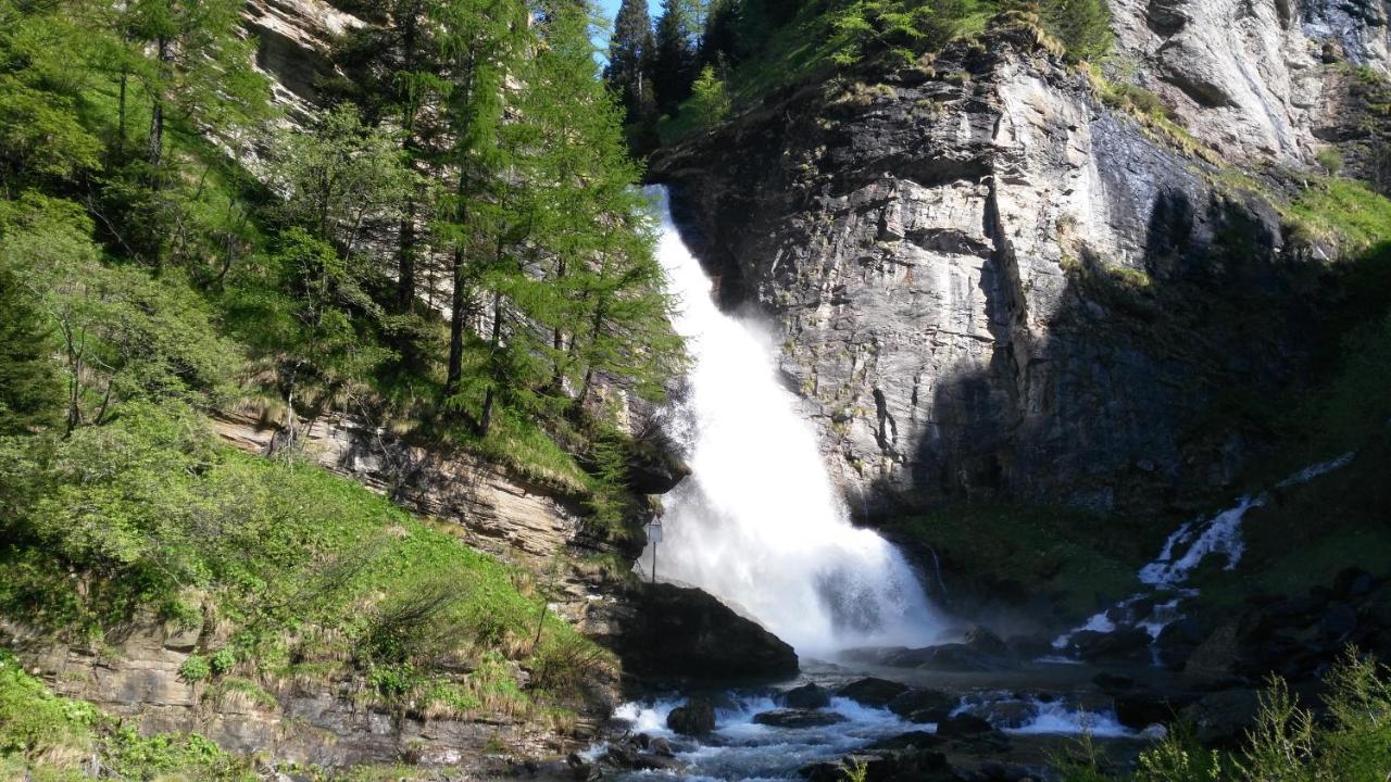 Paradiso Sul Lago Maggiore Бавено Екстериор снимка